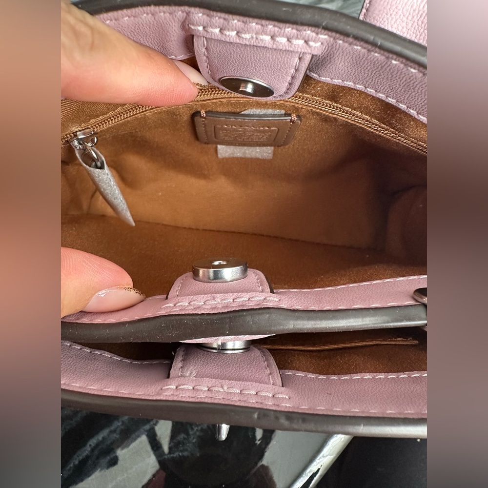 COACH Mini Lane with matching wallet NWOT - Picture 4 of 10
